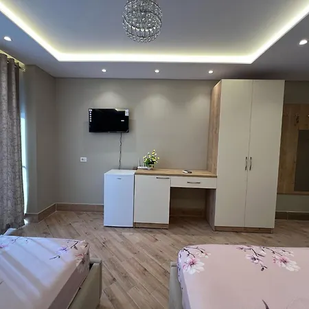 Armando Apartment Golem (Tirana)
